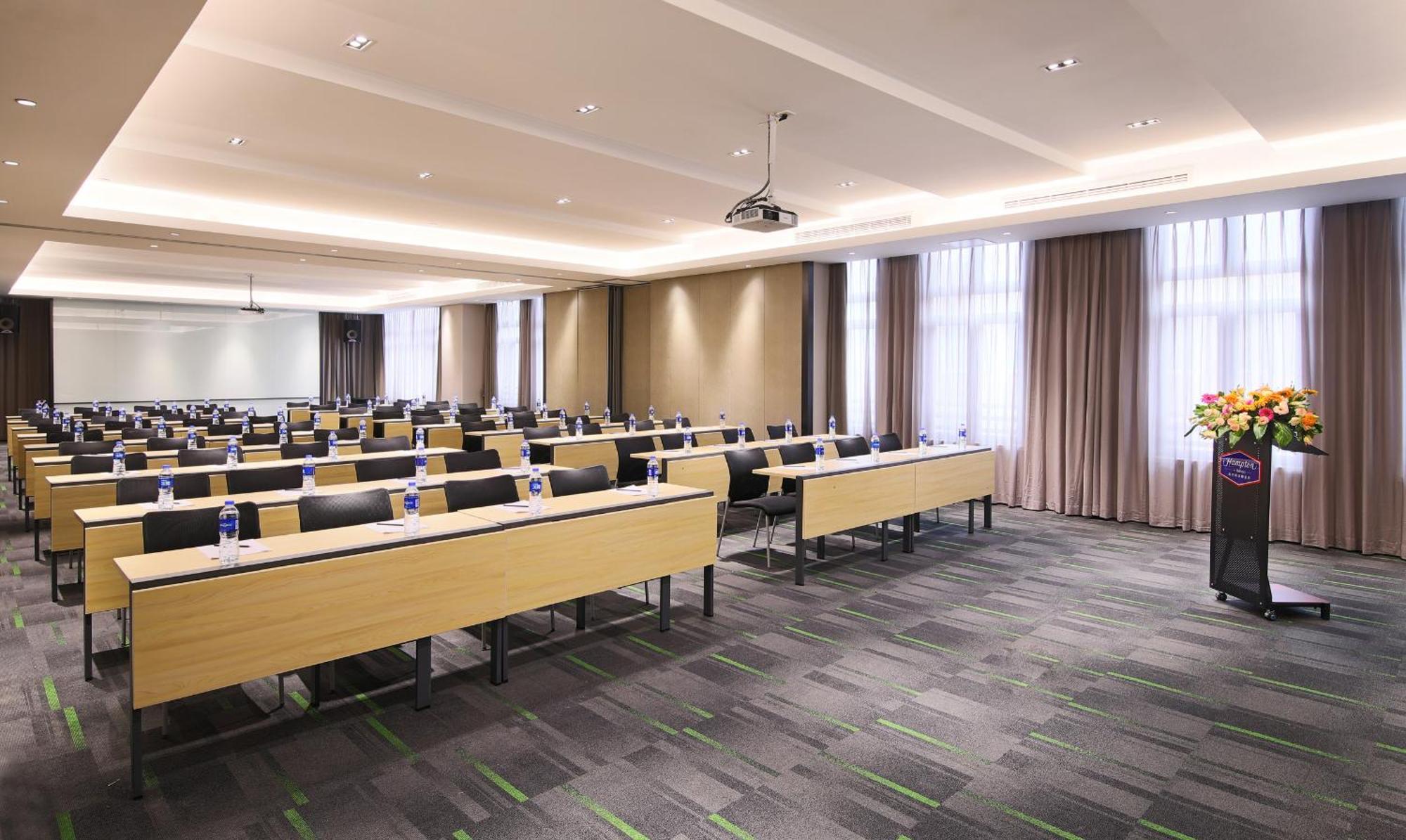 Hotel Hampton By Hilton Hongqiao Necc Shanghai